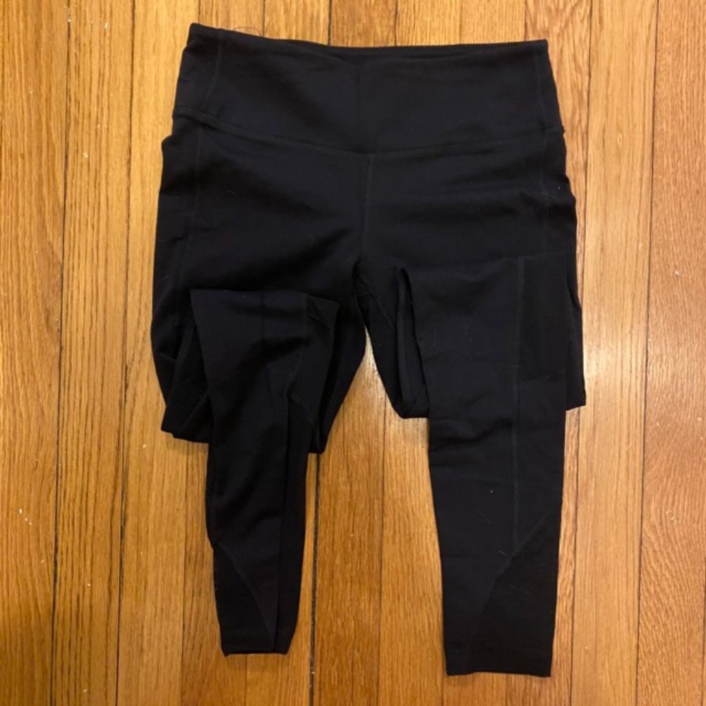 Aritzia TNA Black Leggings w/ Mesh Detail